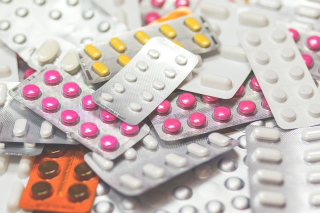 La maggior parte dei farmaci svolgono un’azione puramente sintomatica